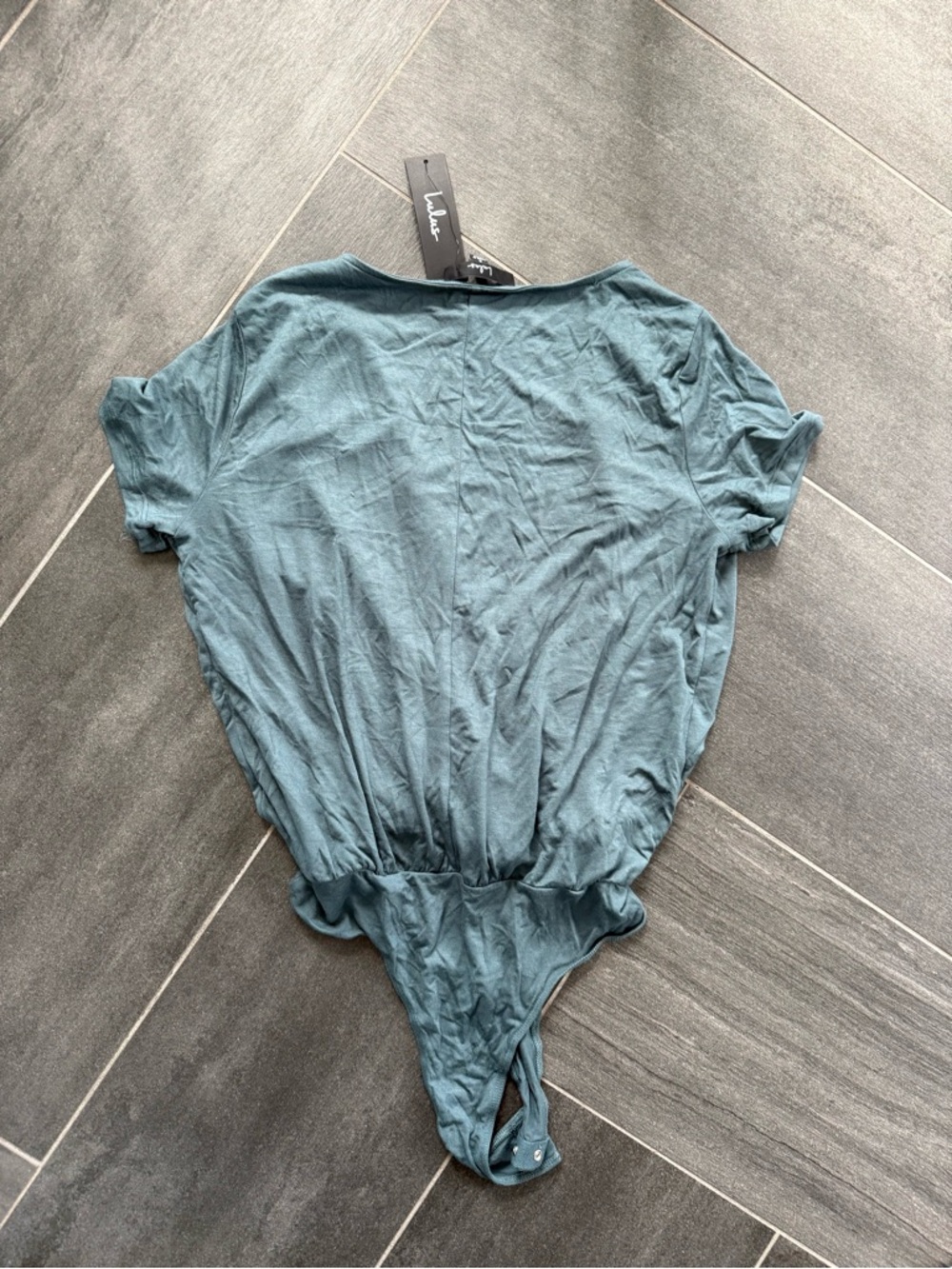 Lulu's Teal Wrap-Style Short Sleeve Bodysuit size S NWT - Picture 3 of 3